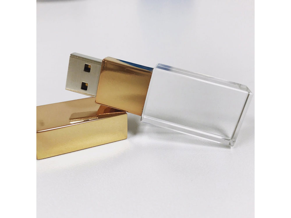 USB 2.0- флешка на 8 Гб кристалл классика USB 2.0- флешка на 8 Гб кристалл классика