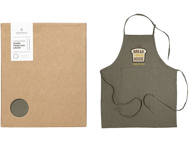 Фартук из переработанных материалов thumbnail