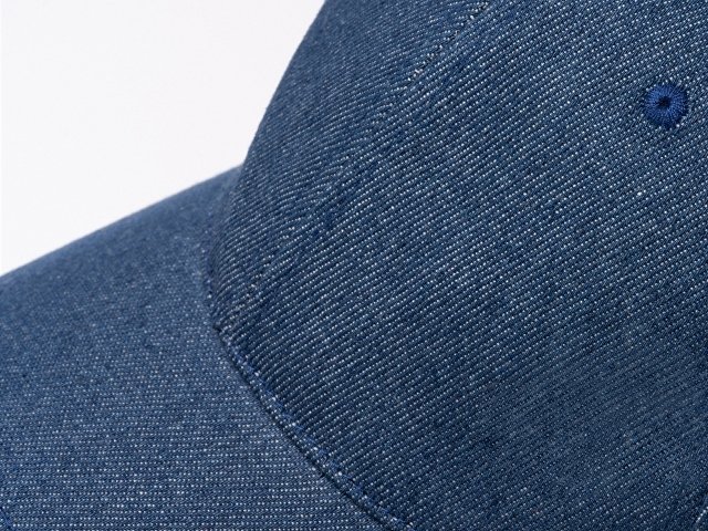 Бейсболка «ISBUD» из переработанной джинсовой ткани thumbnail