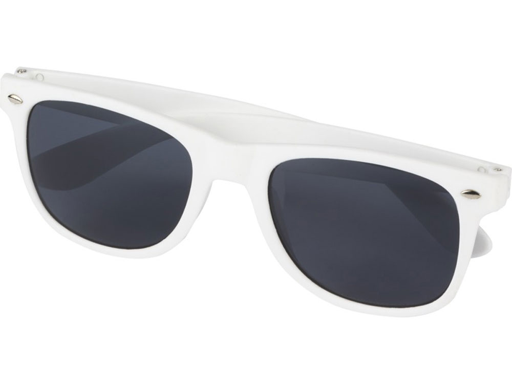 Солнцезащитные очки «Sun Ray» из переработанной пластмассы