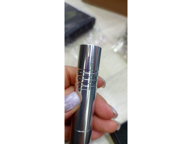 Подарочный набор «Scout» с многофункциональным ножом и фонариком thumbnail