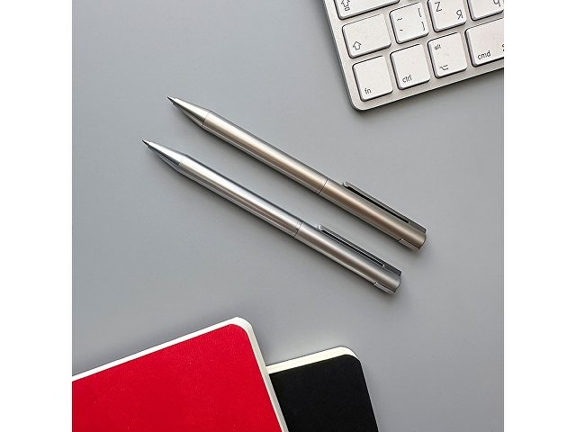 Ручка металлическая шариковая "Bergamo", серебристый thumbnail