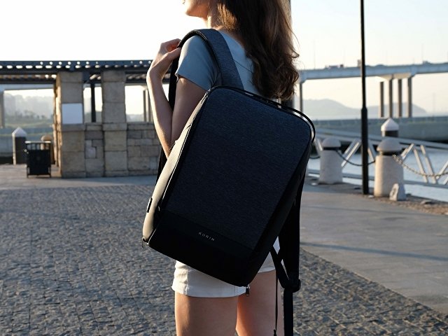 Водостойкий антикражный рюкзак FlexPackPro для ноутбука 15.6" thumbnail