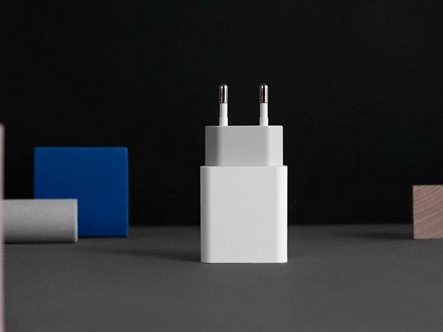 Сетевое зарядное устройство «NEO ZQ3 PD», 20 Вт thumbnail