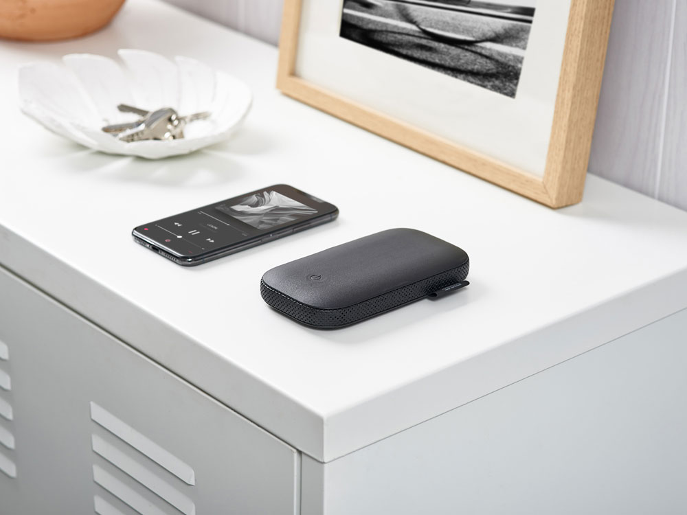 Внешний аккумулятор с беспроводной колонкой Powersound фото 4 Внешний аккумулятор с беспроводной колонкой Powersound фото 4