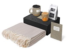 Подарочный набор «Re:y. Nest» с пледом, кружкой и вареньем