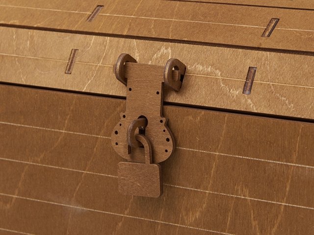 Подарочный набор: кукла фарфоровая, мёд с гецким орехом thumbnail